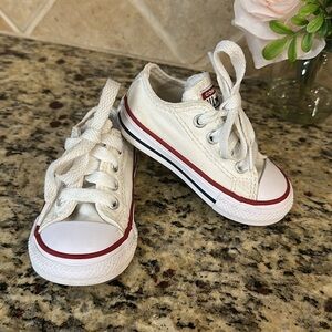 CONVERSE ALL STAR Classic White Sneakers baby size 4